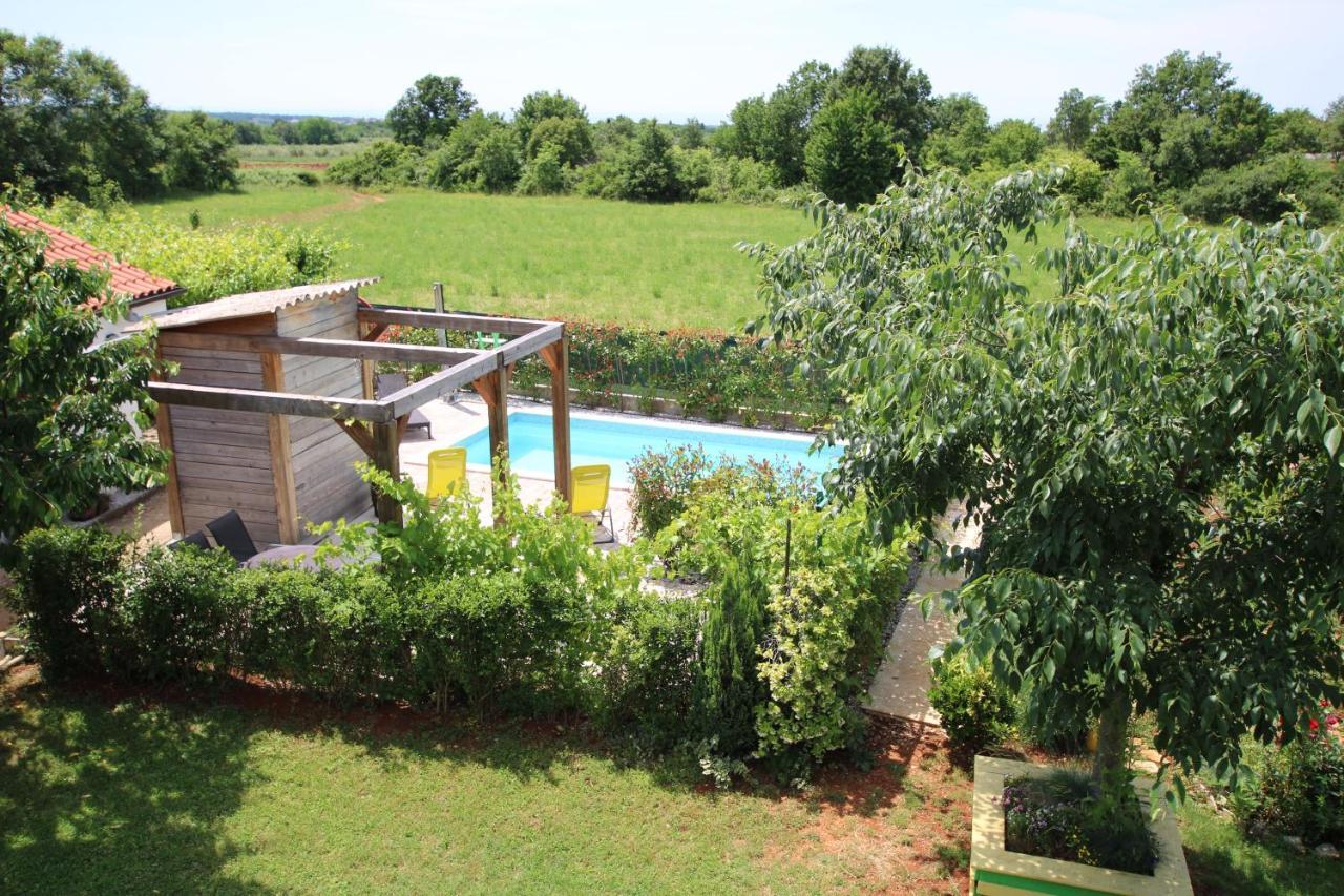 Apartments Green Garden Labinci Εξωτερικό φωτογραφία