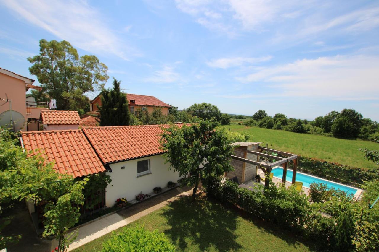 Apartments Green Garden Labinci Εξωτερικό φωτογραφία