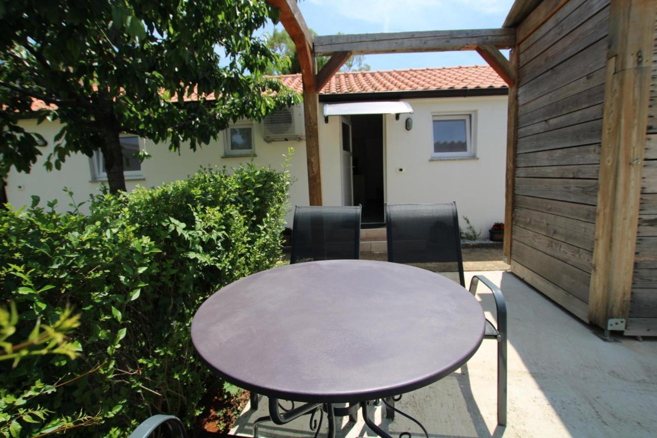 Apartments Green Garden Labinci Εξωτερικό φωτογραφία