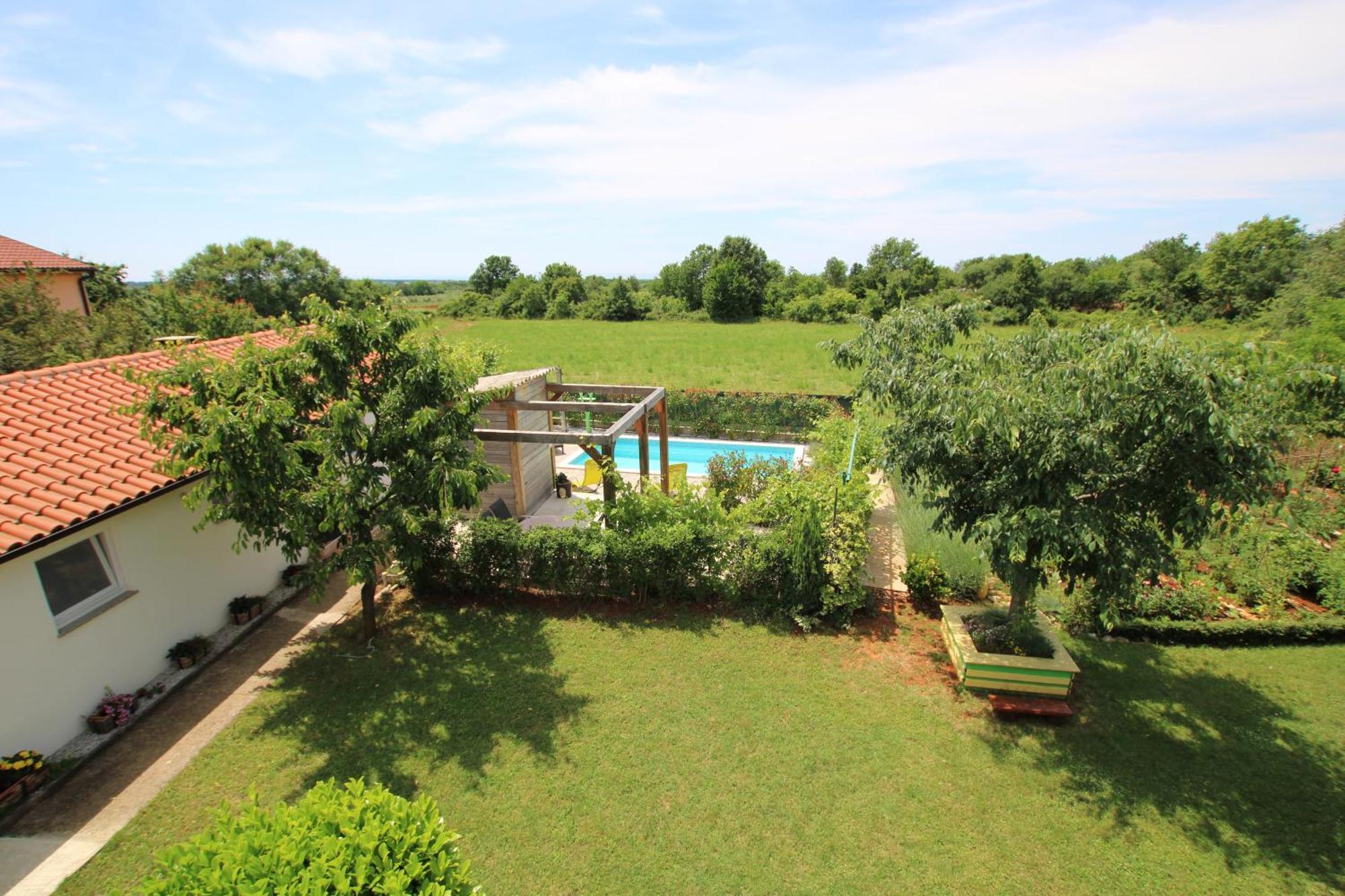 Apartments Green Garden Labinci Εξωτερικό φωτογραφία
