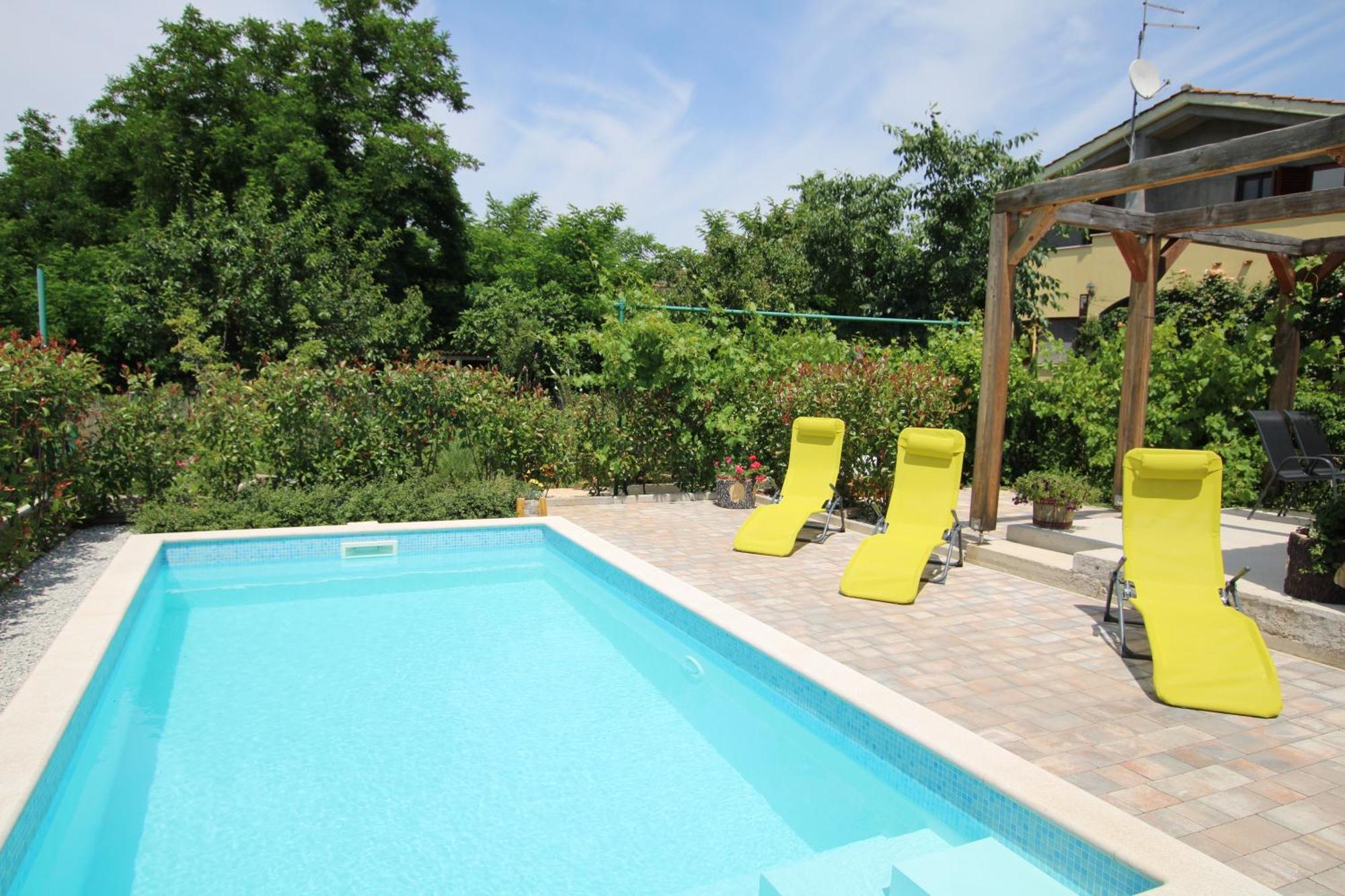 Apartments Green Garden Labinci Εξωτερικό φωτογραφία